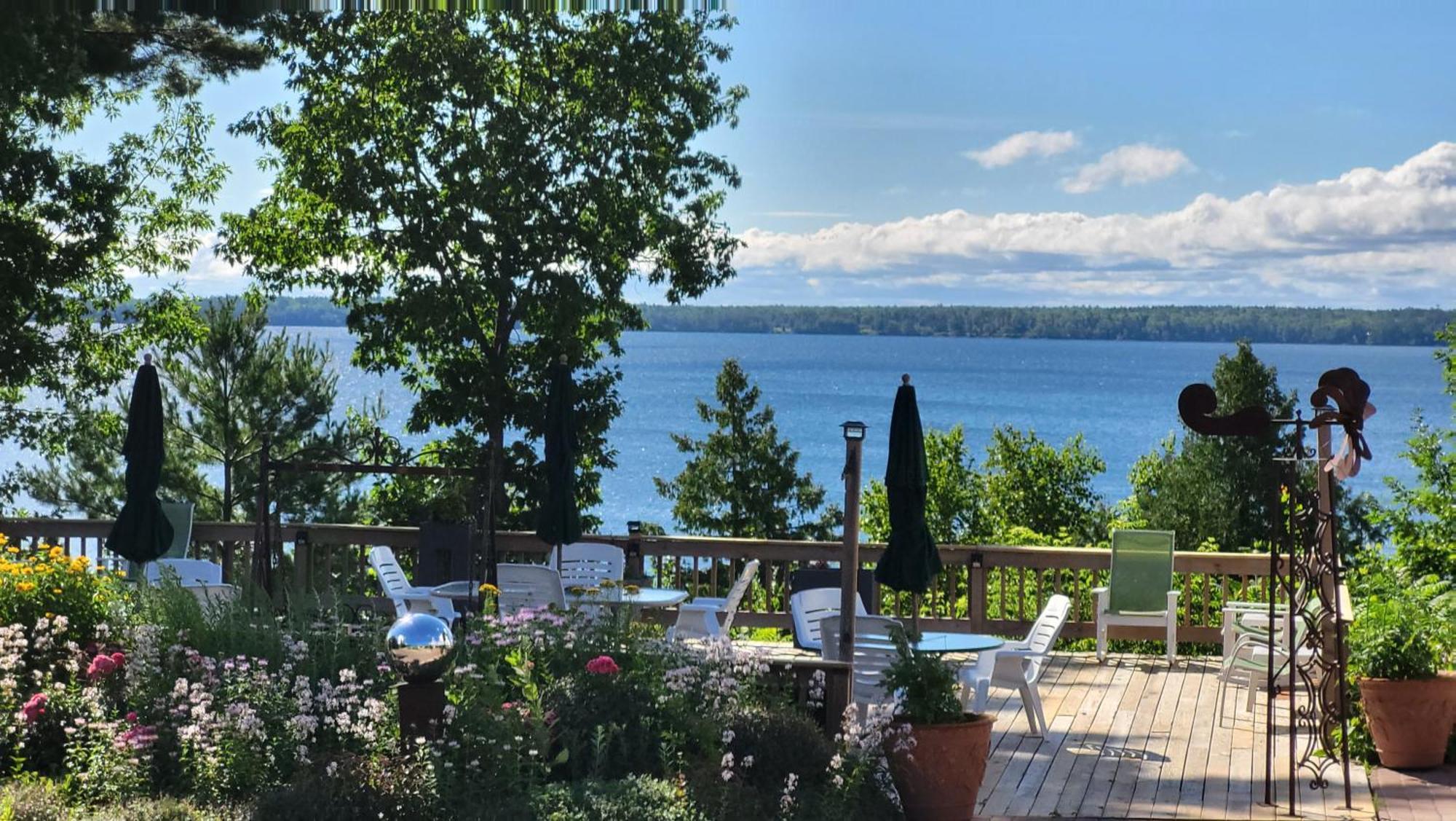 Chequamegon Lake Superior Lodge Bayfield Exteriér fotografie
